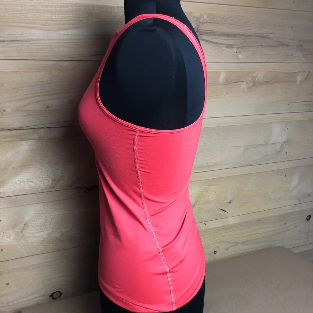 Coral Nike Dry-Fit racer back top size small workout gym activewear running